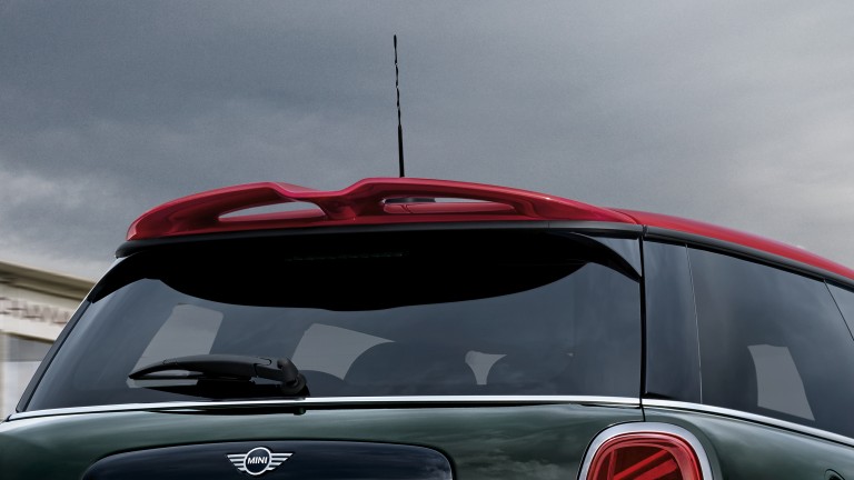 Phía sau JCW