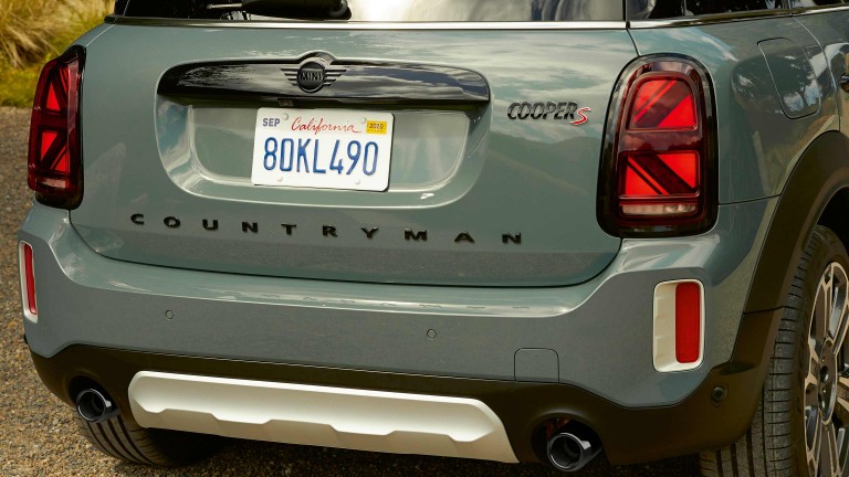 MINI Countryman F60 – THIẾT KẾ CẢN SAU XE